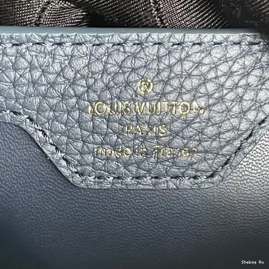 LOUIS BB CAPUCINES VUITTON 0522